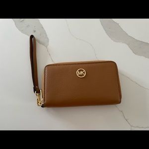 Michael Kors leather wristlet